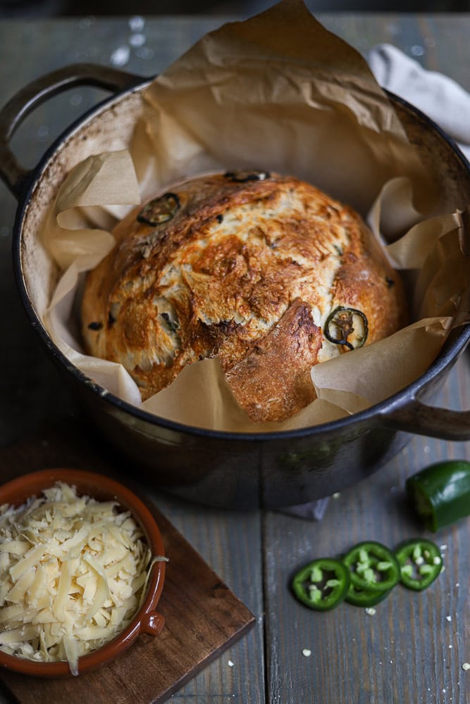 no-knead-jalapeno-cheddar-artisan-bread-9
